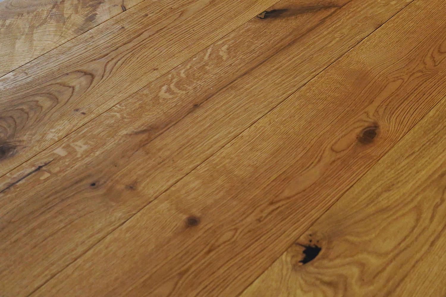 Eiche Hotel engineered hardwood flooring