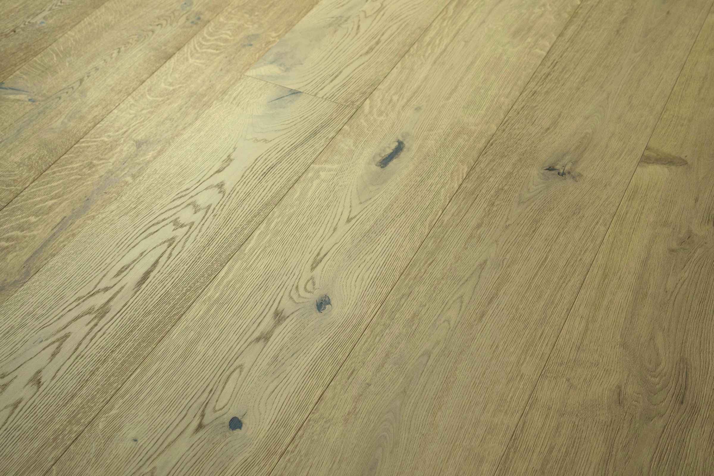 Oak Innsbruck engineered hardwood flooring